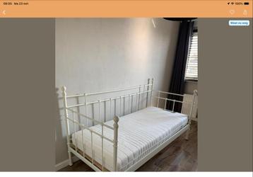 GRATIS IKEA bedframe (excl. matras/bedbodem)