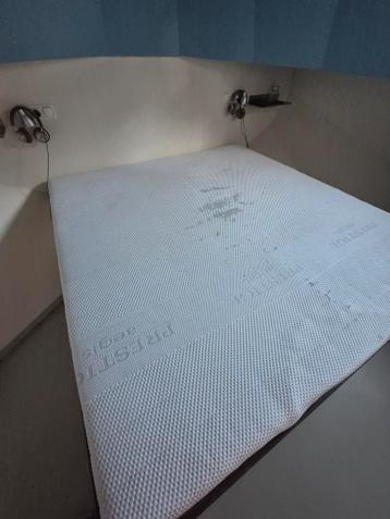 GRATIS latex matras 200x200x18 Medium