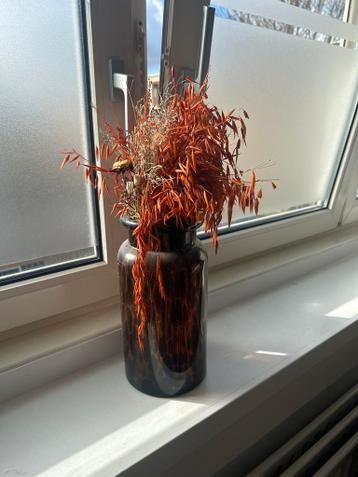 Vaas met nepbloemen - Gratis af te halen