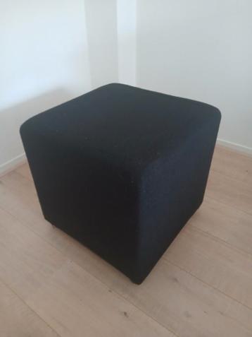 Hocker/poef/salonrafel/voetenbankje