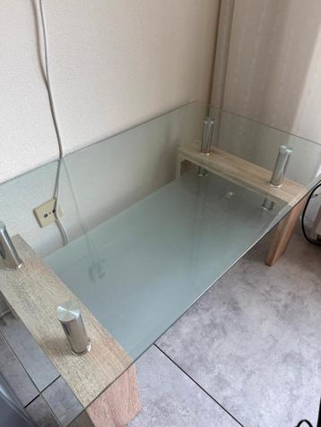 Salontafel blank met  glas
