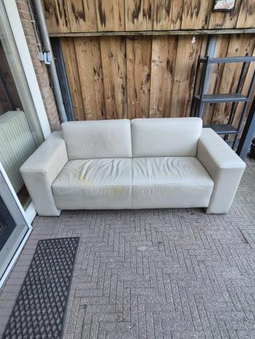 2.5 grijs leren bankstel gratis op te halen