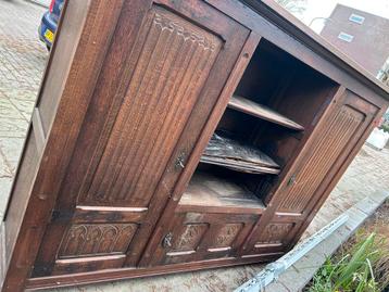 Boekenkast met 3 deurtjes. Jaren 30. Upcycle.