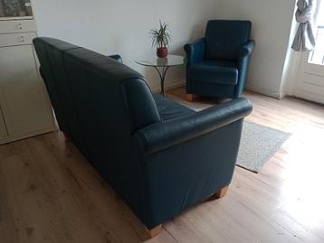 Mooie bank (moet morgen of zaterdag worden opgehaald)