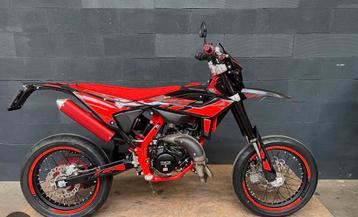 Schakelbrommer 50cc gezocht. Budget €2500-2800