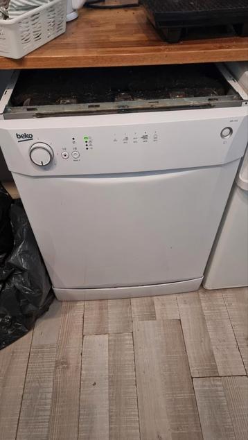 Beko vaatwasser - werkt super goed, mist bovenplaat
