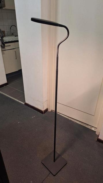 GRATIS OPHALEN IN TILBURG - leeslamp