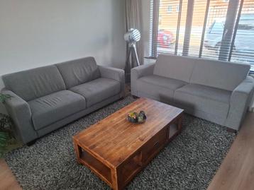 2x 2,5-persoonsbanken met stevige zit - gratis afhalen