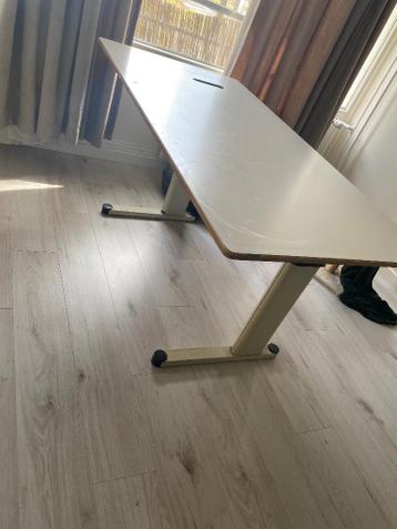 Groot bureau 80x160cm - in hoogte verstelbaar