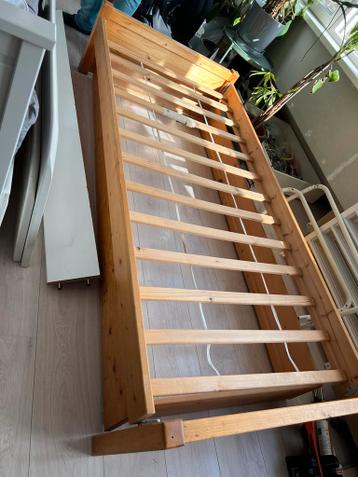 Houten bed met matras en opbergbak