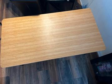 Eettafel bamboe met zwarte poten - opknapper