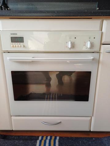 Siemens oven, bouwjaar 1992, werkt nog prima