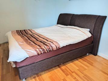 Boxspring 180x200 bruin Gratis excl. Matrassen
