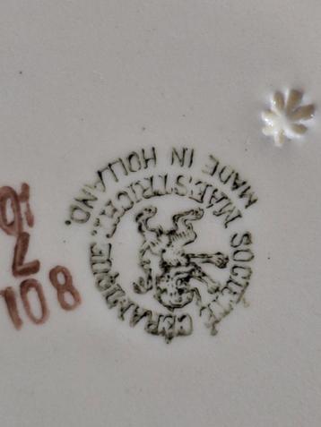 Set eierdopjes van Société Ceramique Maestricht