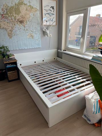 Bed met lattenbodem Malm Ikea 160x200