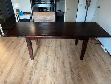 Chinese eettafel met leistenen inleg en verlenging