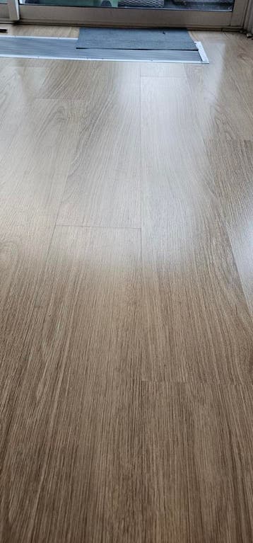 Laminaat vloerdelen, circa 50 m2, lichtbruin