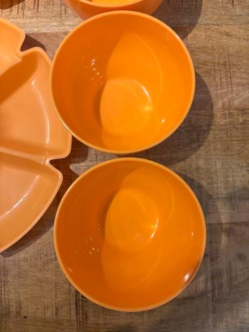 Oranje kommetjes en verdeelschalen set