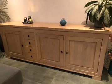 Massief eiken houten dressoir