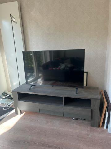 GRATIS - Tv kast met 3 lades