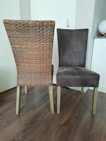 4 nette, gebruikte eetkamerstoelen