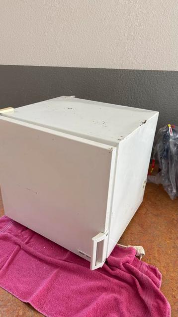 Gratis Kleine Diepvrieskast - Compact en Handig