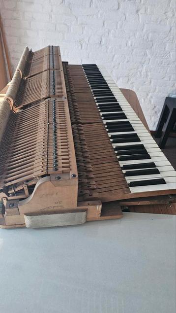 Piano actiemechaniek - van piano uit ca 1875