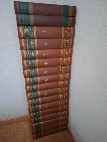 Grote Oosthoek Encyclopedie 15 delig + 2 supplementen