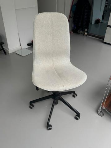 gratis chair