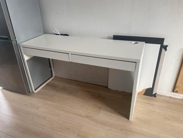 Bureau met 2 lades - Beschadigde bovenkant