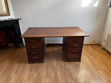 Eiken bureau vintage