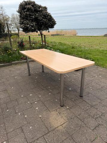 (keuken)tafel, 200(L)X 80(B)X 74(H), blad in beukenmotief