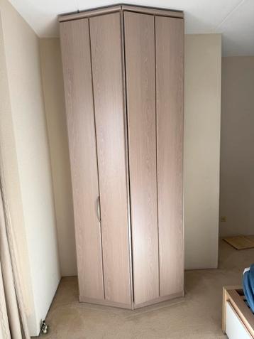 Kledingkast 242x100x60 cm