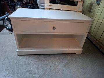 Gratis wit (tv) kastje 80 cm breed