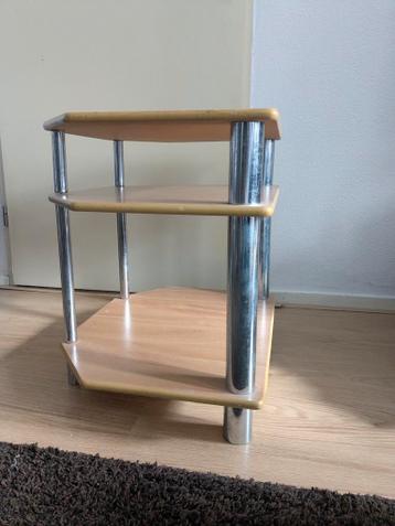 TV-meubel met 3 bladen