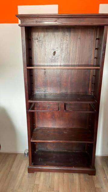 GratisTeak kast donker