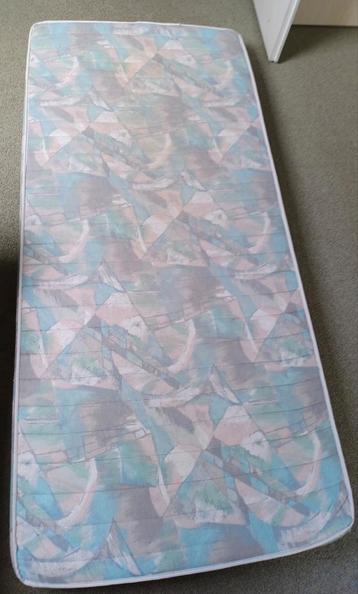 Gratis af te halen, matras 19080 cm