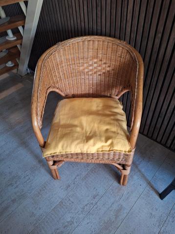 rotan stoel  gratis