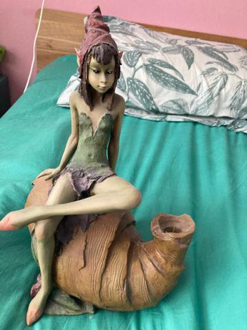 Beeld elf (kandelaar)