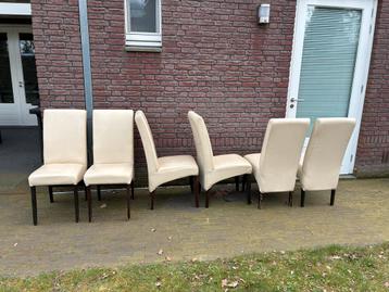 GRATIS Set van 6 crèmekleurige leren eetkamerstoelen