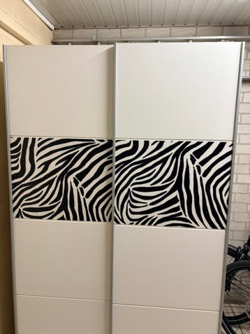 Kledingkast met mooi print  L130xB 60 xH 205