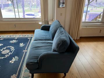 Comfortabele blauwe tweepersoonsbank (gratis op te halen)