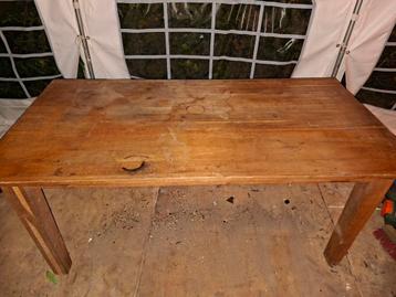 Massief houten eettafel