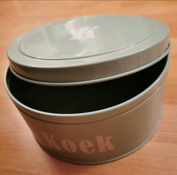 Koektrommel groen, breed 21 cm, hoog 9,5 cm