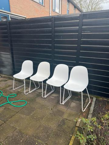 4 gratis stoelen
