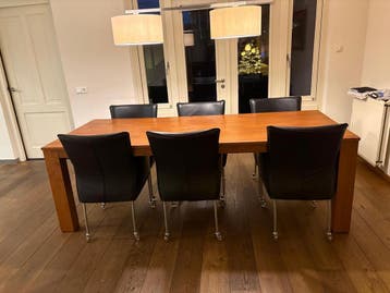 Mooie Eikenhouten eettafel 2.40m x 1m