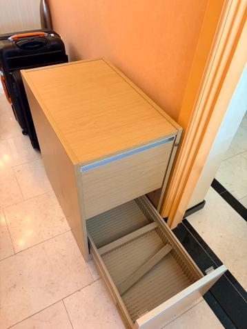 Ladenblok met twee lades