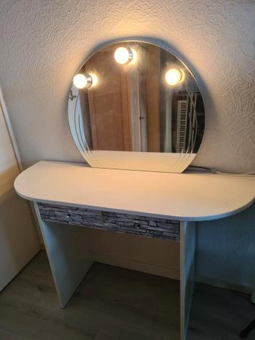 Kaptafel met verlichting gratis ophalen