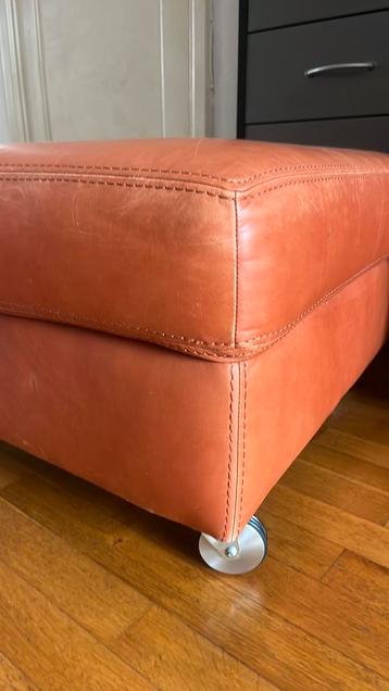 Gratis af te halen: Leren poef 80x80x43 cm