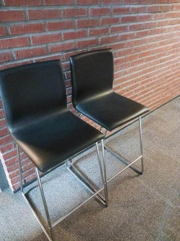 2 IKEA barkrukken, zwart, zo goed als nieuw
